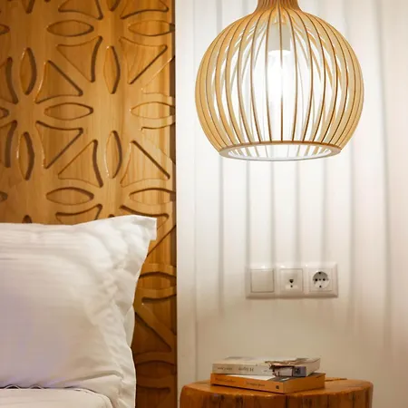 Acron Ξενοδοχείο *