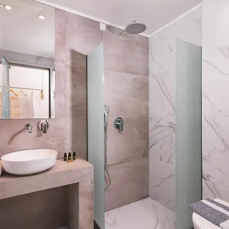 Acron * يميناريا