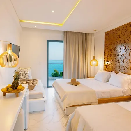 Acron فندق يميناريا